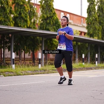 Runner Photo 8365920