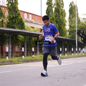 Runner Photo 8365946