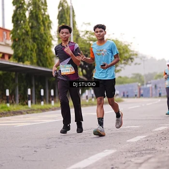 Runner Photo 8365955