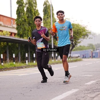 Runner Photo 8365958