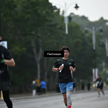 Runner Photo 8366002
