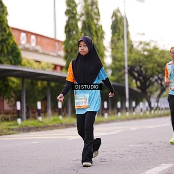 Runner Photo 8366012