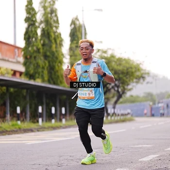 Runner Photo 8366015