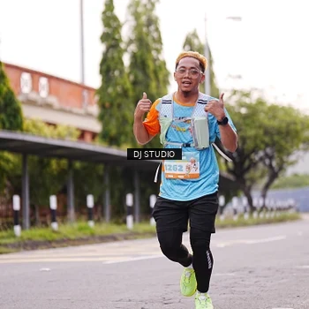 Runner Photo 8366020