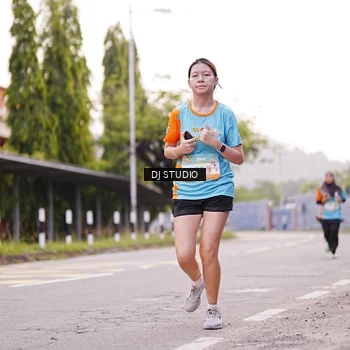 Runner Photo 8366096