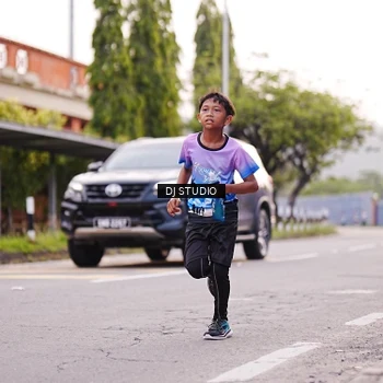 Runner Photo 8366099