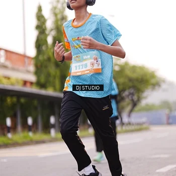 Runner Photo 8366103
