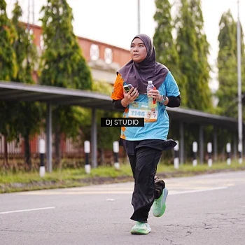 Runner Photo 8366111