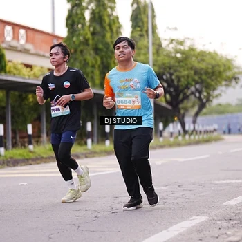 Runner Photo 8366116