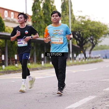 Runner Photo 8366118