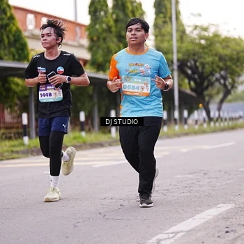 Runner Photo 8366119