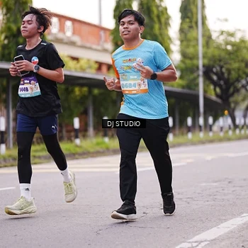 Runner Photo 8366124