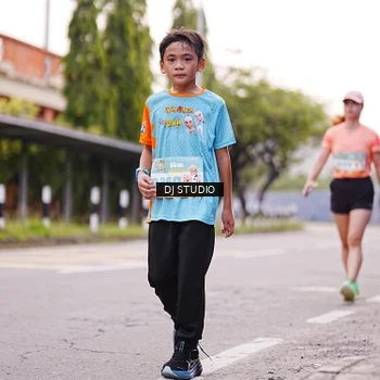 Runner Photo 8366132