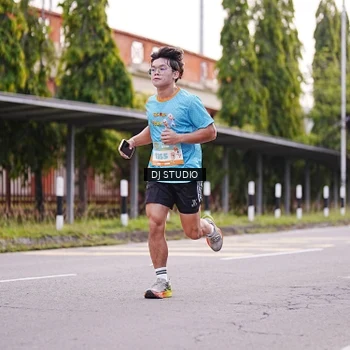 Runner Photo 8366156
