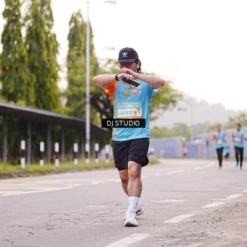 Runner Photo 8366175