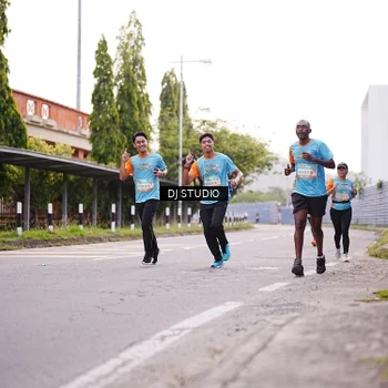 Runner Photo 8366182