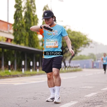 Runner Photo 8366192
