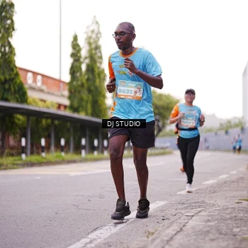 Runner Photo 8366199