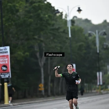 Runner Photo 8366211