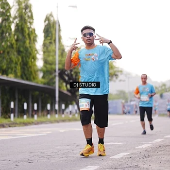 Runner Photo 8366222