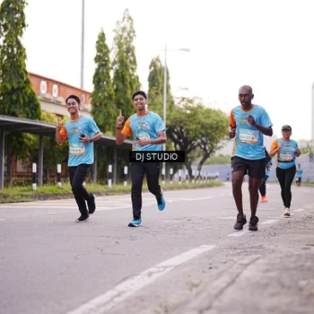 Runner Photo 8366232