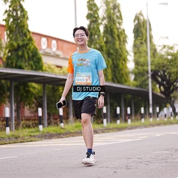 Runner Photo 8366257