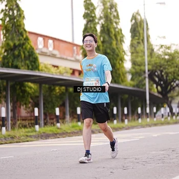 Runner Photo 8366258