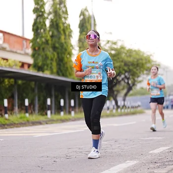 Runner Photo 8366273