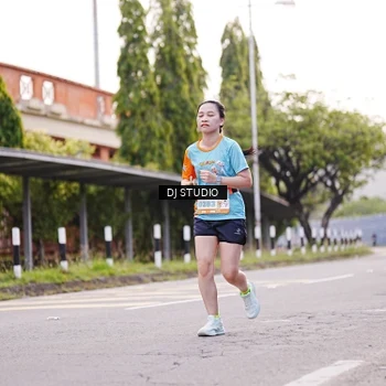 Runner Photo 8366276