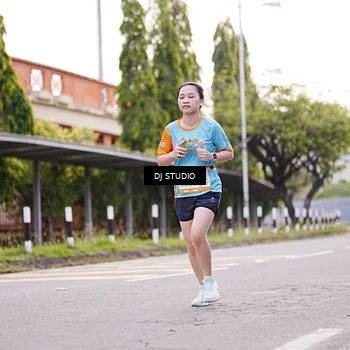 Runner Photo 8366277
