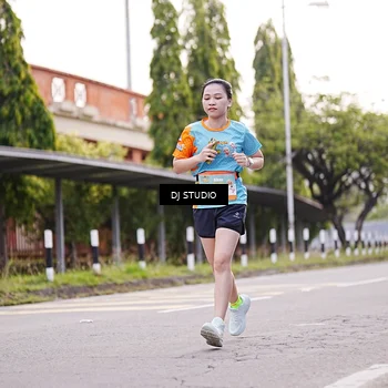 Runner Photo 8366279