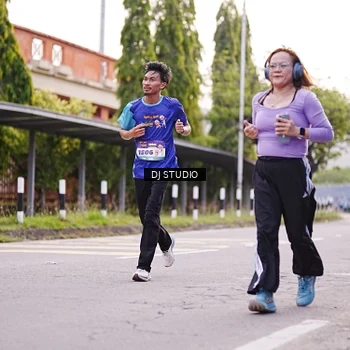 Runner Photo 8366326