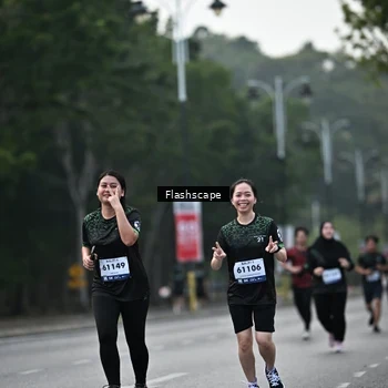 Runner Photo 8366344
