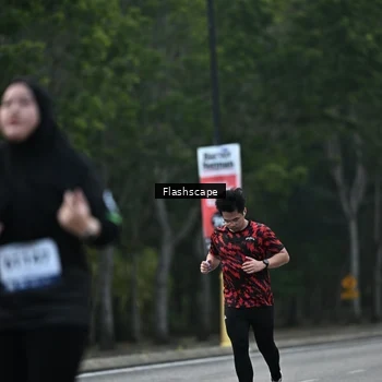 Runner Photo 8366390