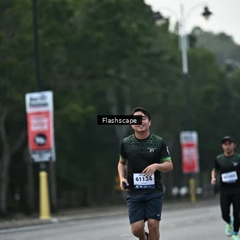 Runner Photo 8366423