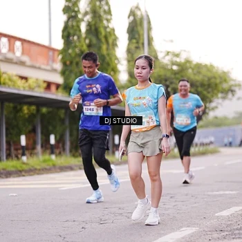 Runner Photo 8366441