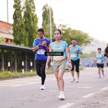 Runner Photo 8366442