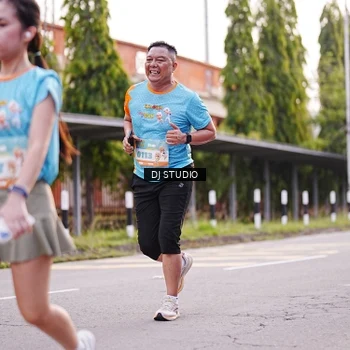 Runner Photo 8366451