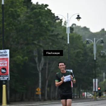 Runner Photo 8366483