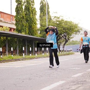 Runner Photo 8366495