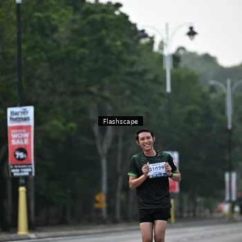 Runner Photo 8366496
