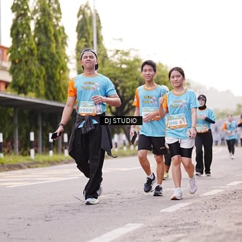 Runner Photo 8366521