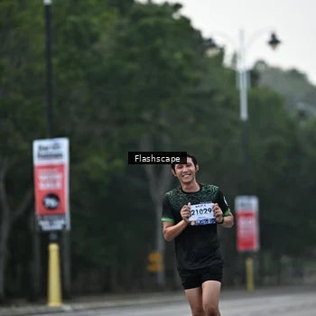 Runner Photo 8366539
