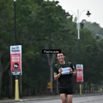 Runner Photo 8366542
