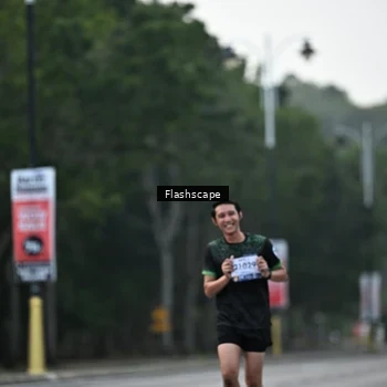 Runner Photo 8366553