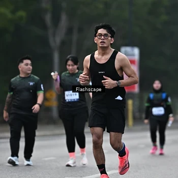 Runner Photo 8366574