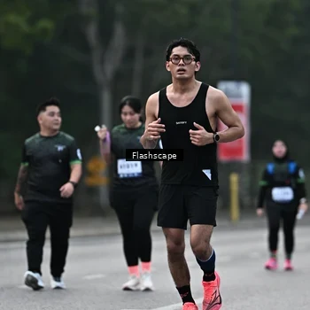 Runner Photo 8366596