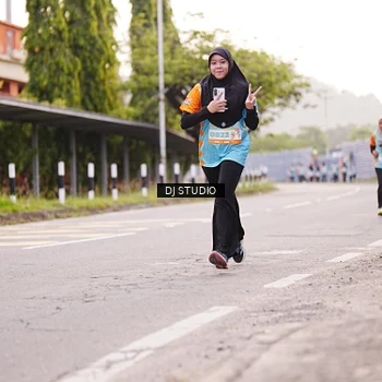 Runner Photo 8366613