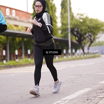 Runner Photo 8366654