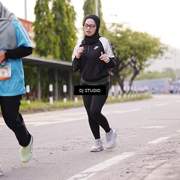 Runner Photo 8366655